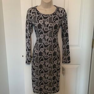 NWT- LuLaRoe Black & White Long Sleeve XS Debbie dress